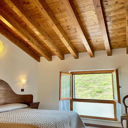Hotel Edelweiss サン・ゼーノ・ディ・モンターニャ エクステリア 写真